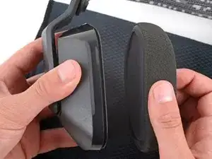 Right Ear Pad Removal